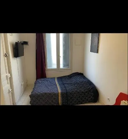 Apartment 16 M2